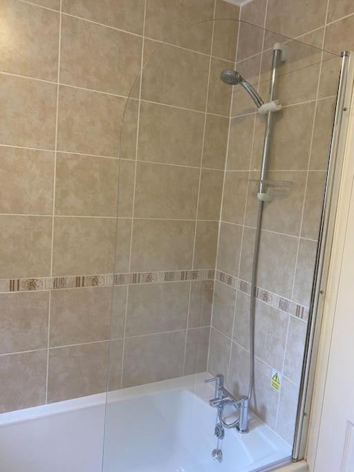 3 Bedroom Lodge With Hot Tub On Lovely Quiet Holiday Park In Cornwall Gunnislake Kültér fotó